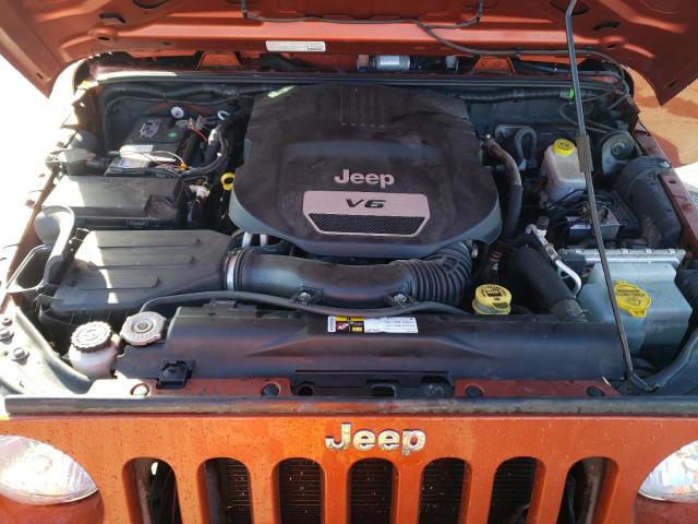 1C4BJWDG2EL208905 Jeep Wrangler Unlimited Sport