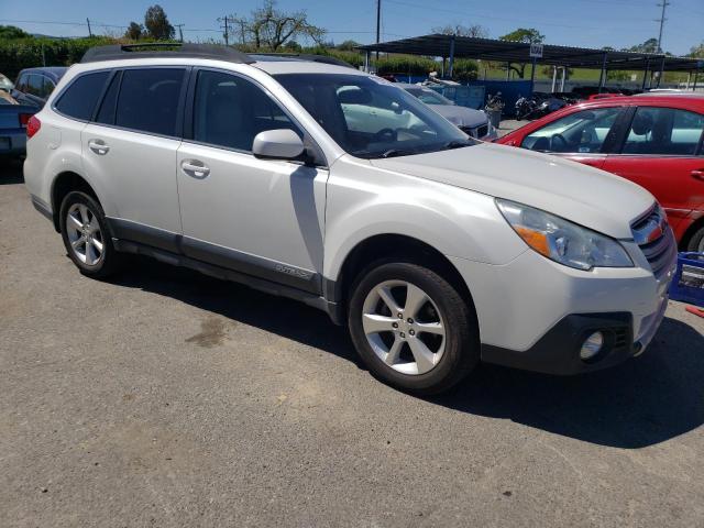 4S4BRBLC5E3210840 Subaru Outback 2.5i Limited