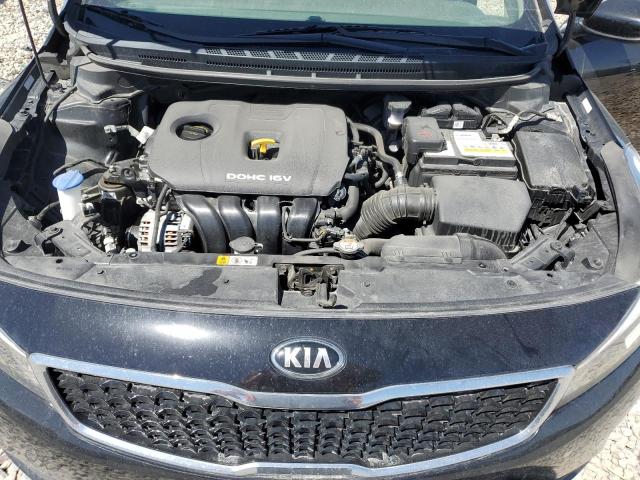 3KPFK4A75JE270213 KIA FORTE LX