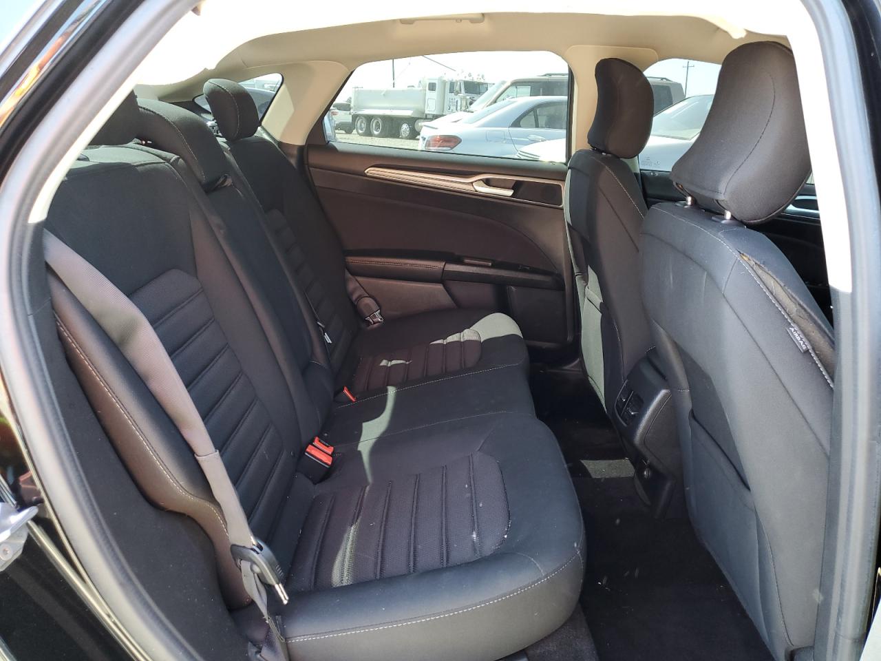 3FA6P0H75HR237284 FORD FUSION 2017