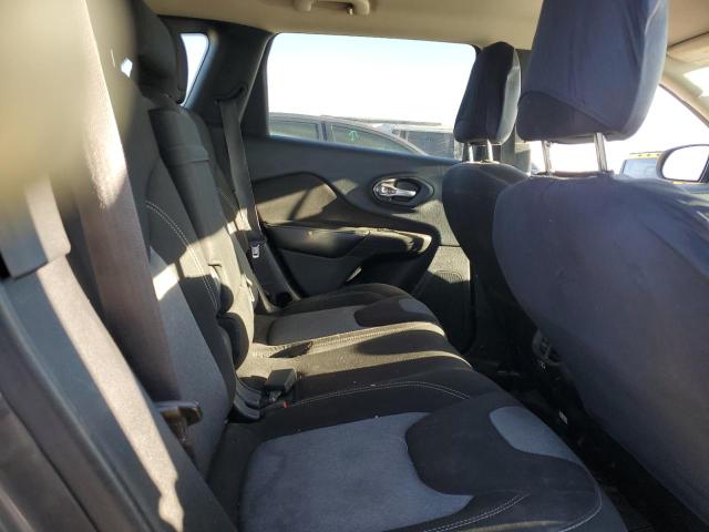 1C4PJMCB6EW137464 Jeep Cherokee Latitude