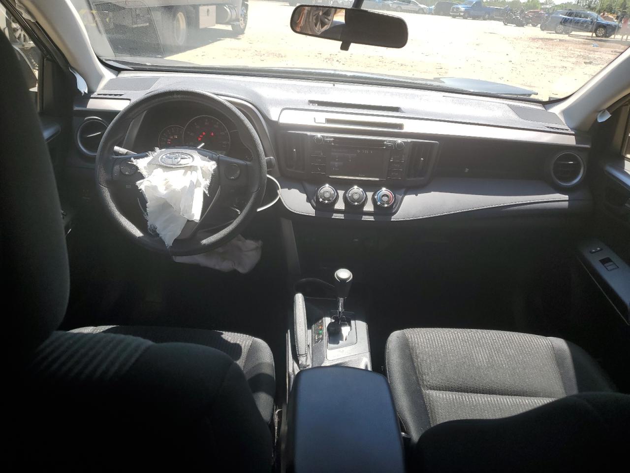 JTMZFREV3GJ088643 TOYOTA RAV4 2016