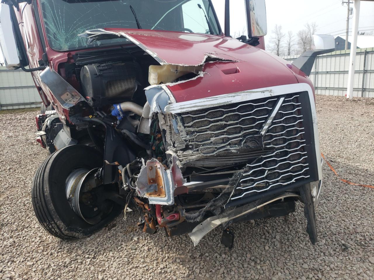 Lot #3291328158 2020 VOLVO VN VNL