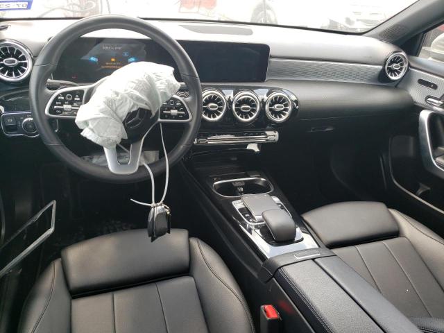 WDD3G4EBXKW026668 Mercedes-Benz A 220