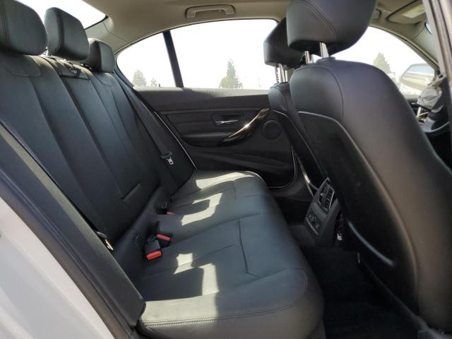 WBA8A3C59GK689895 BMW 320 XI