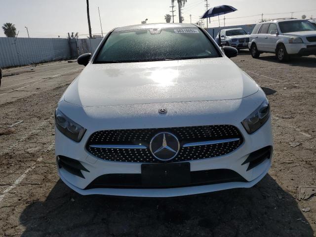 WDD3G4EB6KW009530 Mercedes-Benz A 220