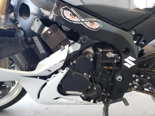 2019 SUZUKI GSX-R600 - JS1GN7FA7K7100772