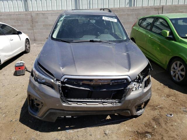 JF2SKAEC1KH568047 Subaru Forester Premium