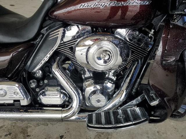 2011 HARLEY-DAVIDSON FLTRU 1HD1KGM14BB643693