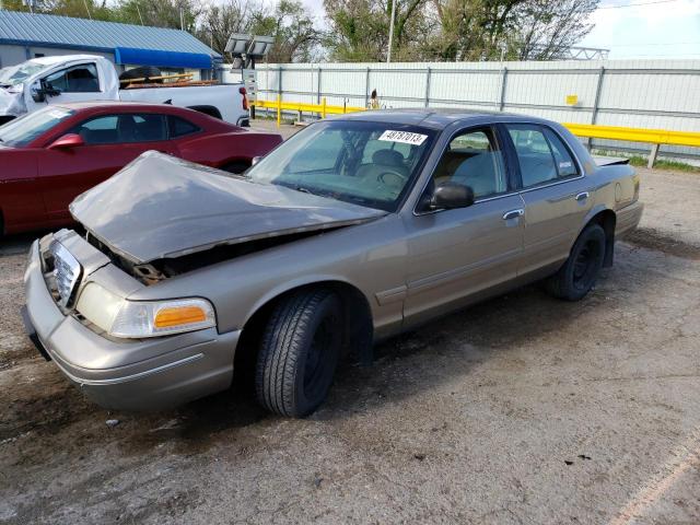 2002 Ford Crown Victoria 