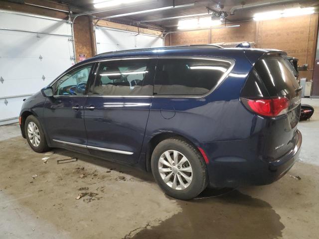 2C4RC1BG1HR539310 2017 CHRYSLER PACIFICA, photo no. 2