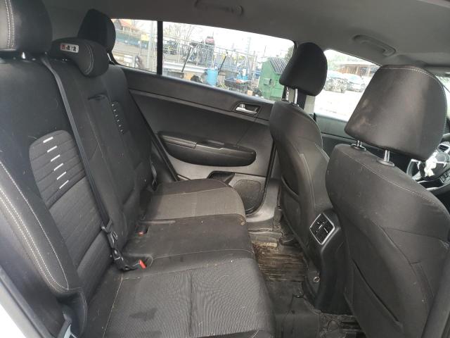 KNDPMCAC5J7486651 KIA Sportage Lx