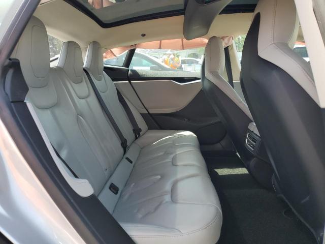 5YJSA1H24FFP76059 Tesla Model S 85d