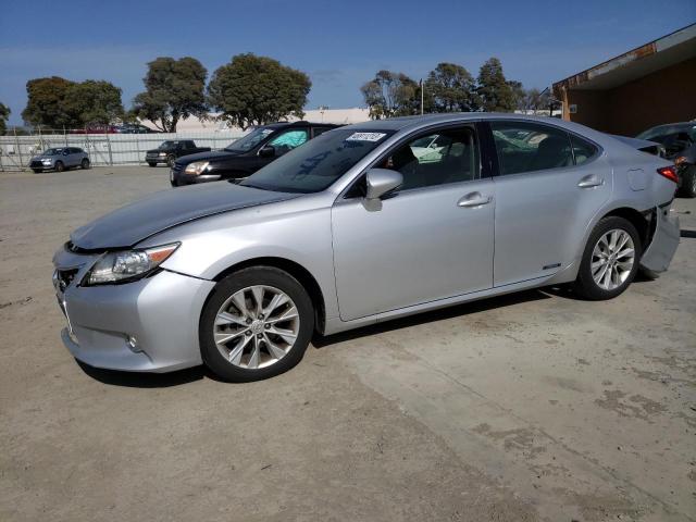 2015 Lexus ES 300h 