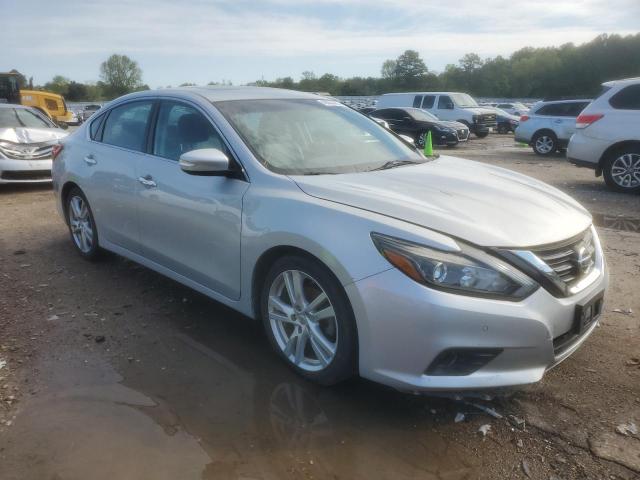 1N4BL3AP4HC137844 Nissan Altima 3.5sl