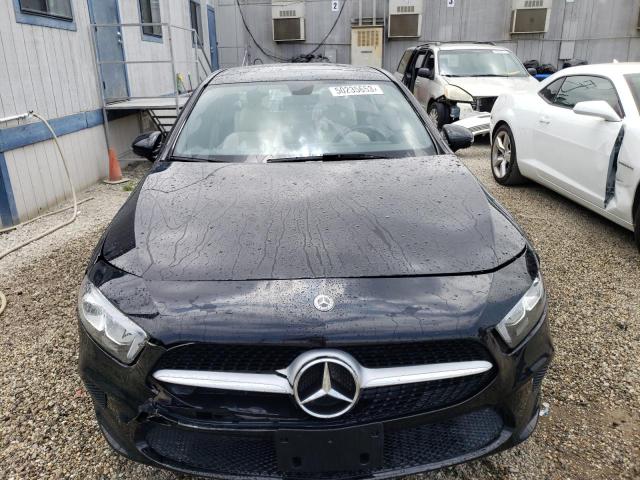 WDD3G4EB3KW010599 Mercedes-Benz A 220
