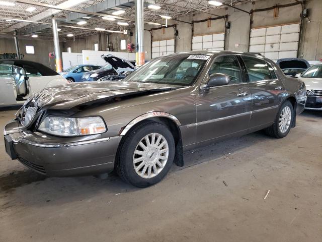 2003 Lincoln Town Car Executive