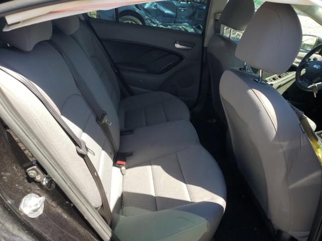 3KPFK4A75JE270213 KIA FORTE LX