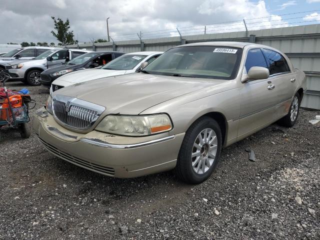 2006 Lincoln Town Car Signature