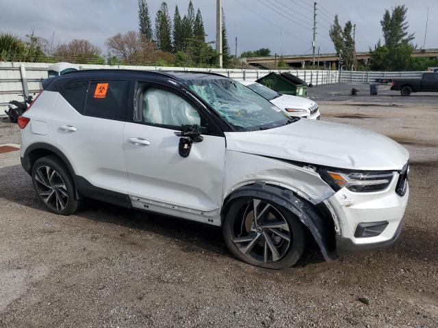 2020 VOLVO XC40 CORE - YV4AC2HM3L2171751