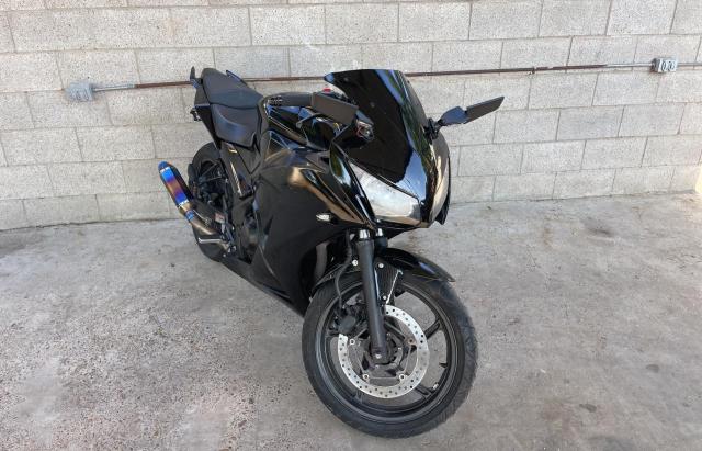 2016 HONDA CBR300 R - MLHNC5108G5200823