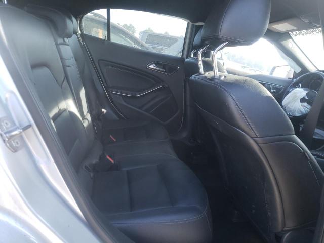 2019 MERCEDES-BENZ GLA 250 - WDCTG4EB8KJ580390