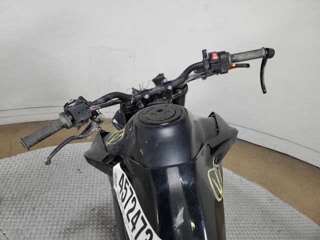 2021 KTM 890 DUKE R - VBKTU9401MM812193