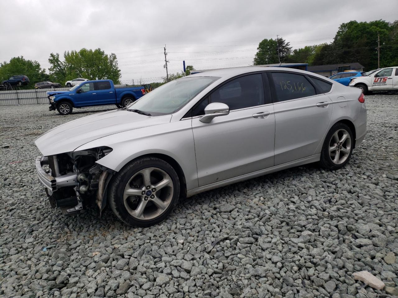 3FA6P0HD5ER386165 2014 Ford Fusion Se