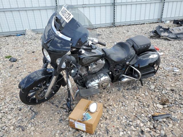 2017 INDIAN MOTORCYCLE CO. CHIEFTAIN - 56KTCNAA8H3356645