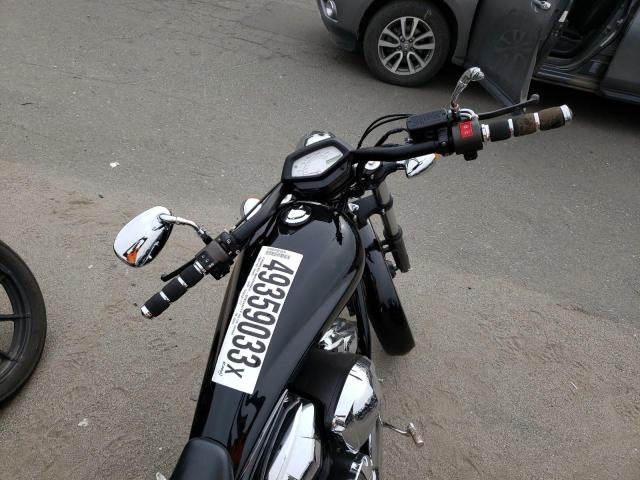2014 HONDA VT1300 CXA JH2SC6184EK300005