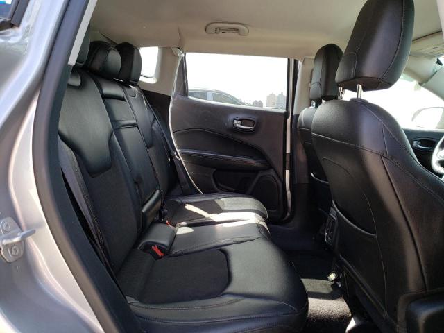 3C4NJCBB5JT194578 Jeep Compass Latitude
