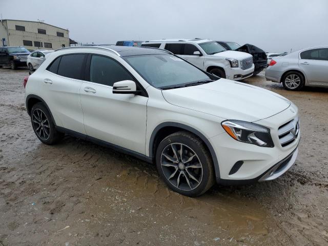 2017 MERCEDES-BENZ GLA 250 - WDCTG4EB6HJ350744