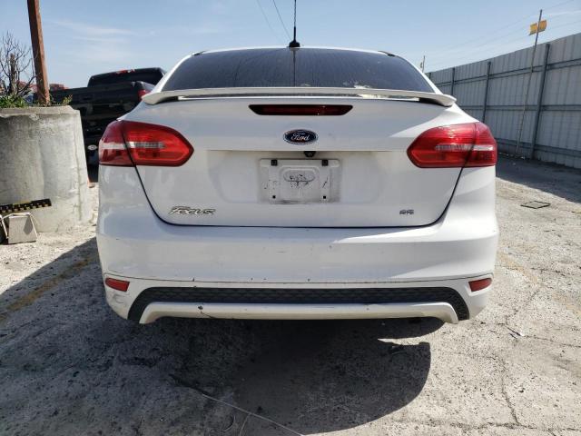 1FADP3F24GL216214 Ford FOCUS SE