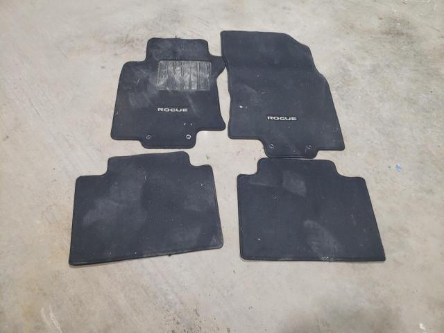 5N1AT2MVXHC813736 Nissan ROGUE SV
