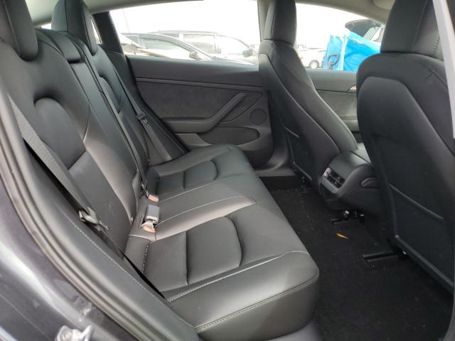 5YJ3E1EA8PF418081 Tesla MODEL 3