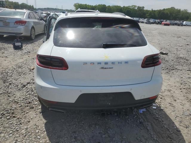 VIN WP1AA2A53JLB00129 2018 Porsche Macan no.6