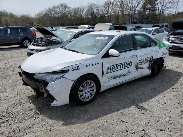 2015 Toyota Camry Hybrid 