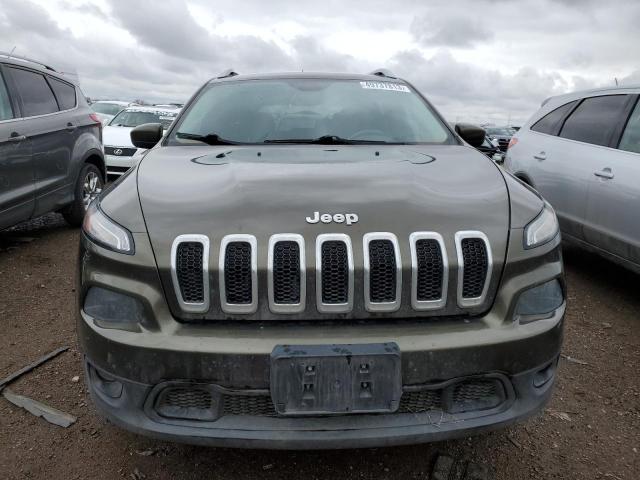 1C4PJMCS8FW667324 Jeep Cherokee Latitude