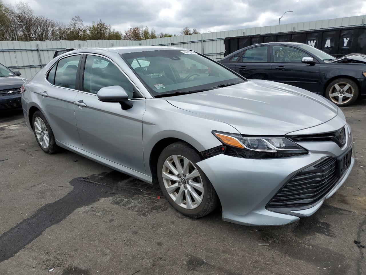 4T1B11HK6JU540282 TOYOTA CAMRY 2018