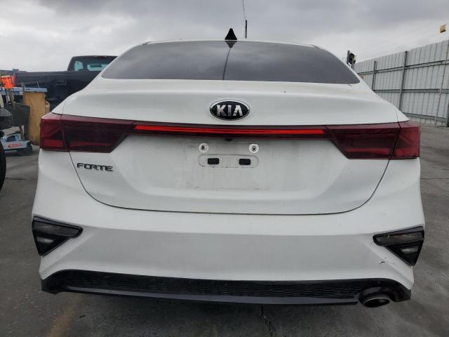 3KPF24AD4ME374976 KIA FORTE FE