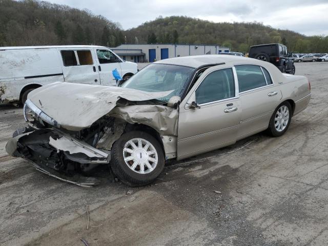 2010 Lincoln Town Car Signature Limited