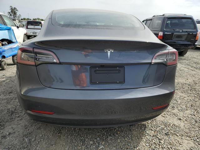 5YJ3E1EA8PF418081 Tesla MODEL 3