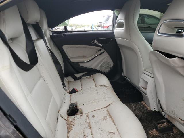 WDDSJ4EB9EN160126 Mercedes-Benz CLA 250