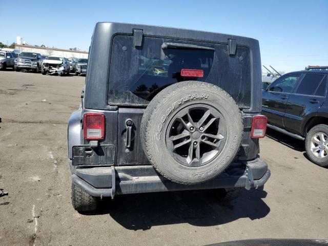 1C4BJWDG6JL835018 Jeep Wrangler Unlimited Sport