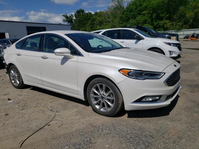 3FA6P0HD7HR203935 2017 FORD FUSION, photo no. 4