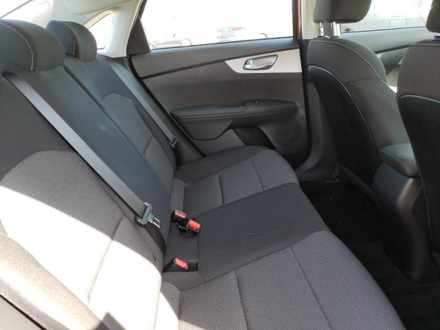 3KPF24AD8PE598062 KIA FORTE LX