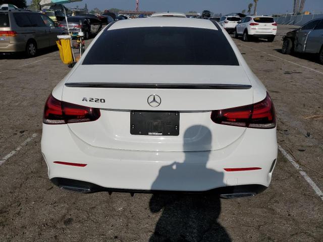 WDD3G4EB6KW009530 Mercedes-Benz A 220