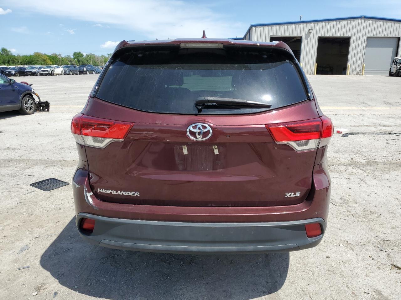 5TDKZRFH1KS302851 TOYOTA HIGHLANDER 2019