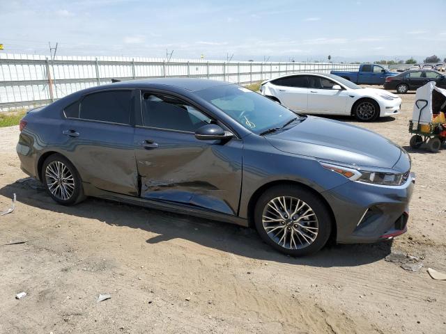 3KPF54AD6PE539261 KIA Forte Gt Line