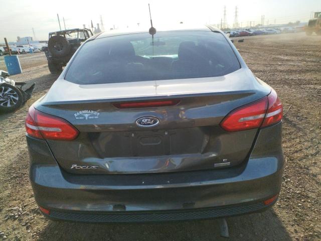 1FADP3FE8JL322828 Ford FOCUS SE